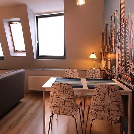Apartamento estudio de 35 m² en Poznán Centro Ciudad, con 1 baño privado. Exterior foto