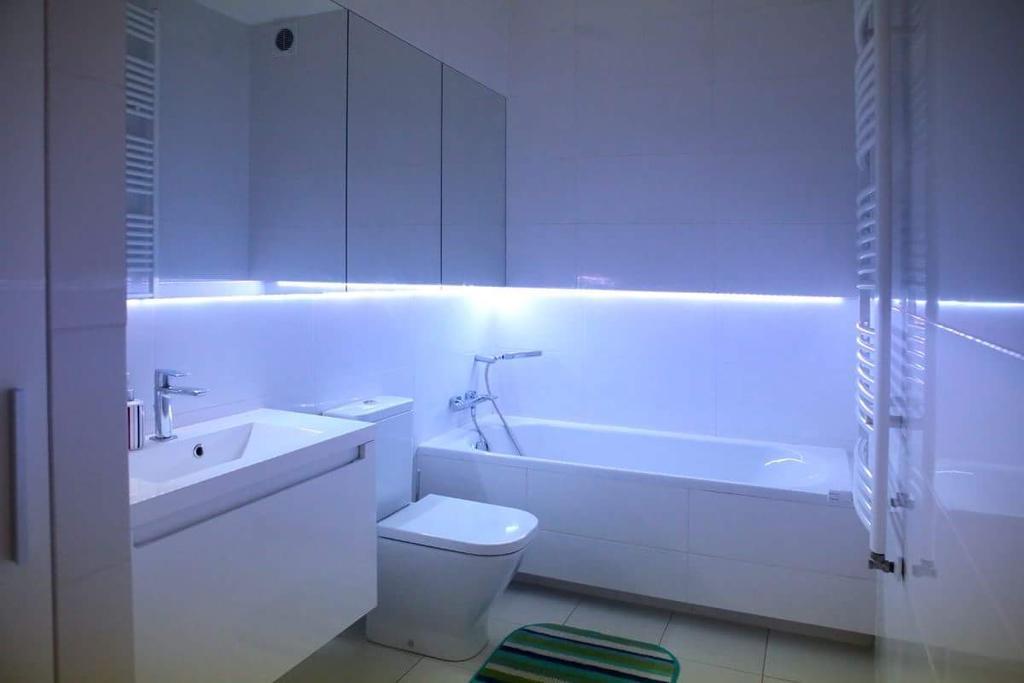 Apartamento estudio de 35 m² en Poznán Centro Ciudad, con 1 baño privado. Exterior foto