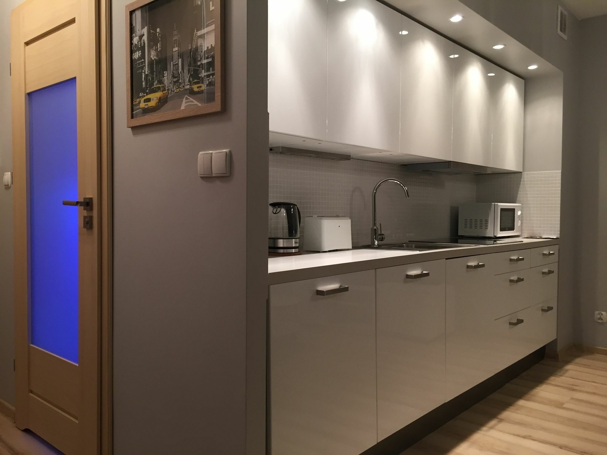 Apartamento estudio de 35 m² en Poznán Centro Ciudad, con 1 baño privado. Exterior foto